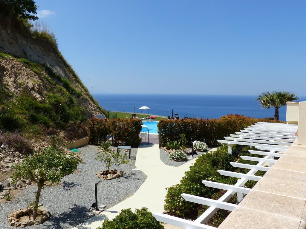Chic Apartment In Parghelia Italy Dış mekan fotoğraf